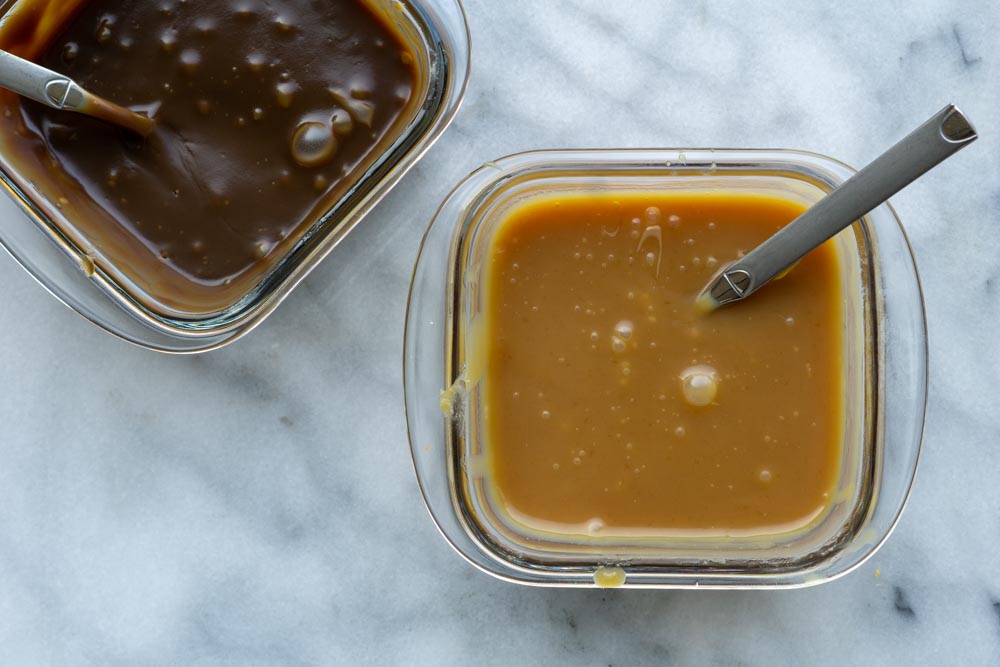 salsa de caramelo hecha con sacarosa + ácido